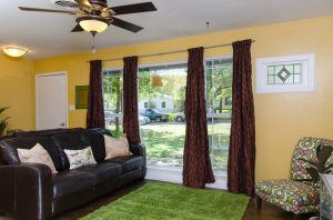 Living Room1.jpg